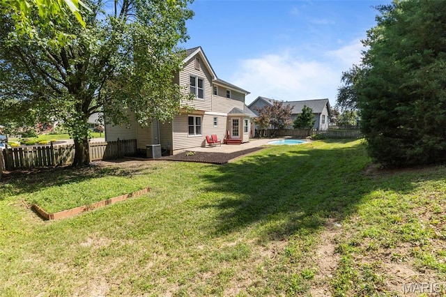 17 Beaujolais Dr, Florissant, MO 63031 - fenced backyard with a patio area