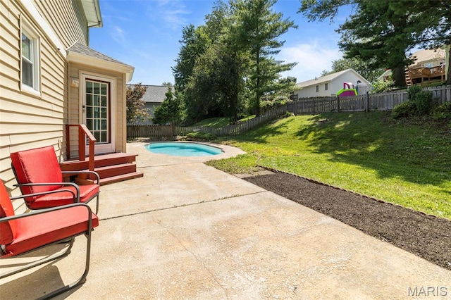 17 Beaujolais Dr, Florissant, MO 63031 - fenced backyard with a patio