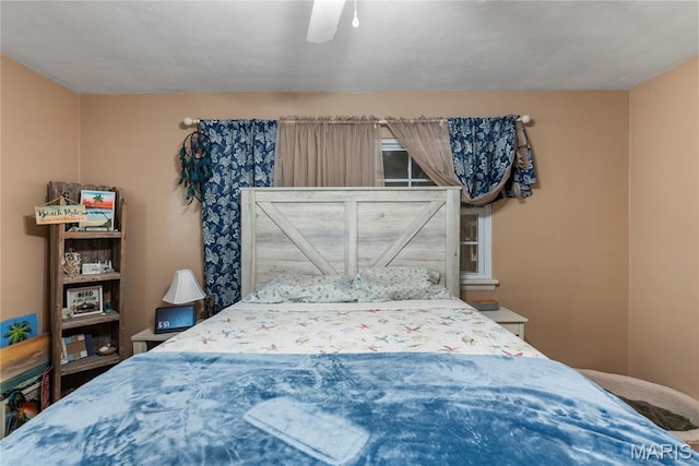 432 N 9th St, Mascoutah, IL 62258 - bedroom with ceiling fan