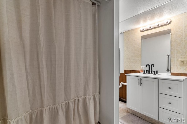 432 N 9th St, Mascoutah, IL 62258 - full bathroom with vanity