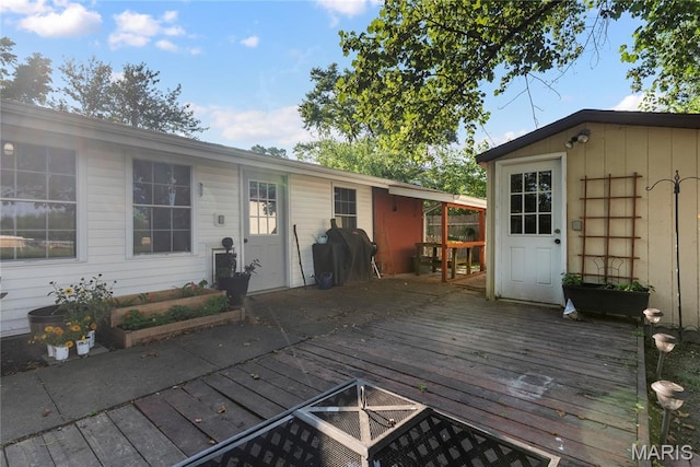 432 N 9th St, Mascoutah, IL 62258 - wooden deck with area for grilling