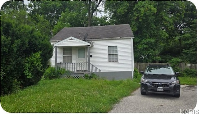 3355 Edmundson Rd, Breckenridge Hills, MO 63114