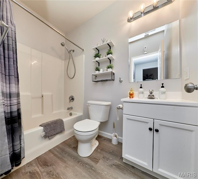 1939 N Rock Church Rd, Troy, MO 63379 - bathroom featuring shower / bath combo with shower curtain, vanity, and wood finished floors