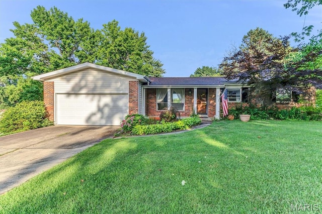 1616 Lincoln Dr, Saint Charles, MO 63303 - photo 1