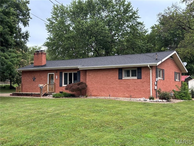 917 Chicago St, Greenville, IL 62246 - photo 1