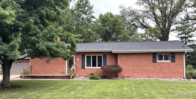 917 Chicago St, Greenville, IL 62246 - photo 2