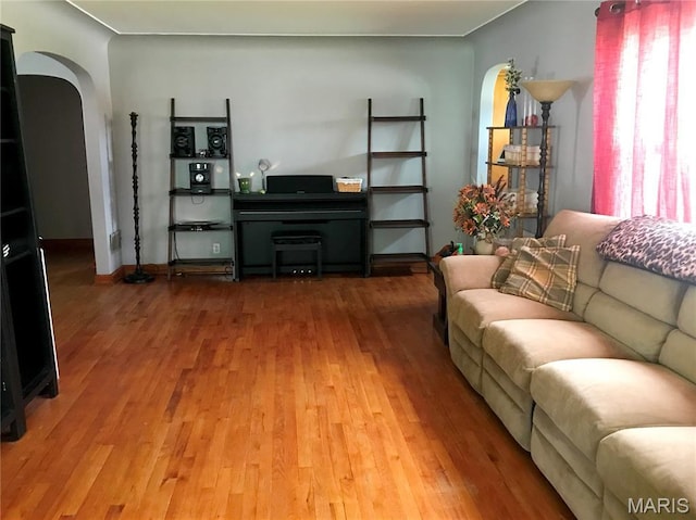 103 Maupin Ave, New Haven, MO 63068 - living room with arched walkways and wood finished floors