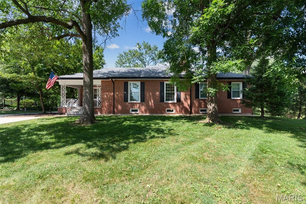 4144 S Lindbergh Blvd, Saint Louis, MO 63127 - photo 1