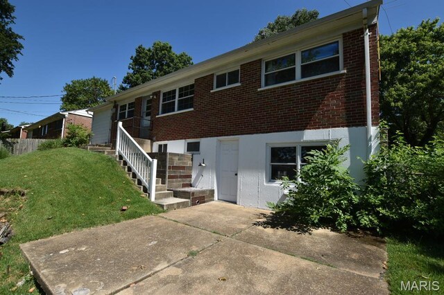 5800 Crossmont Dr, Affton, MO 63123 - photo 21