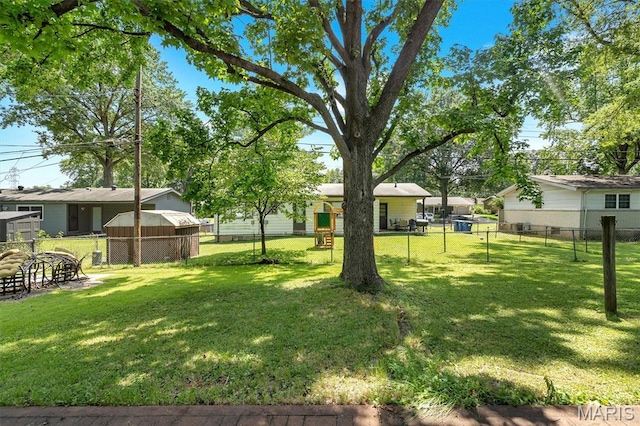 1326 Petite Dr, Saint Louis, MO 63138 - view of yard