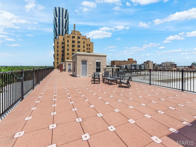 10 N Kingshighway Blvd Unit 4C, Saint Louis, MO 63108 - view of patio