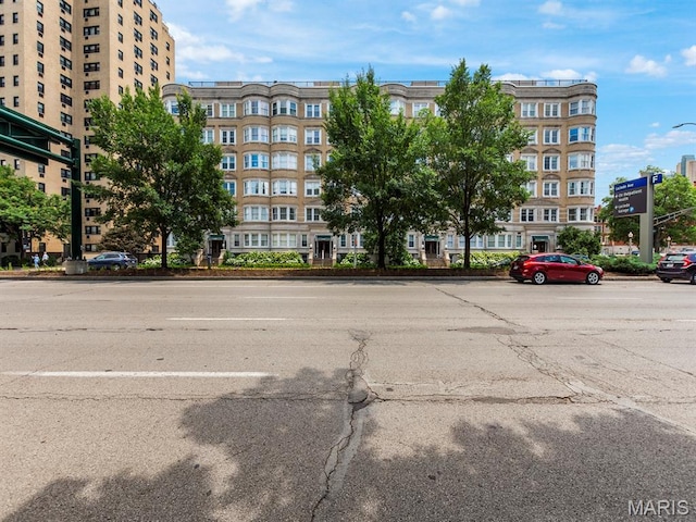 10 N Kingshighway Blvd Unit 4C, Saint Louis, MO 63108 - view of apartment building / complex