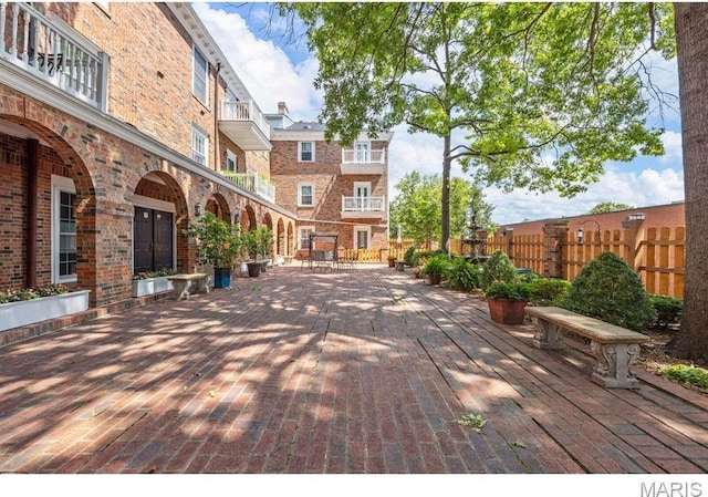 10 Jefferson Rd Unit 3A, Webster Groves, MO 63119 - deck with a patio