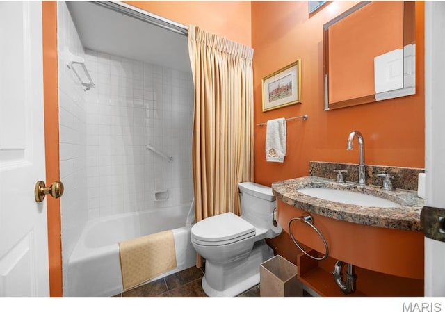 10 Jefferson Rd Unit 3A, Webster Groves, MO 63119 - bathroom featuring shower / bathtub combination with curtain, vanity, and tile patterned floors