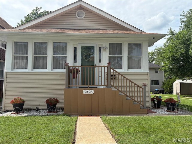 2425 State St, Granite City, IL 62040 - view of front facade with a front yard