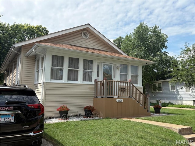 2425 State St, Granite City, IL 62040 - view of front of home with a front yard