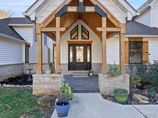 24925 State Route Mm, Farmington, MO 63640 - entrance to property with a porch, board and batten siding, and a shingled roof