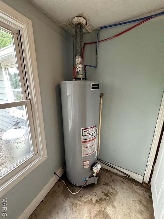 1506 S Gertrude St, Salem, MO 65560 - utilities featuring water heater