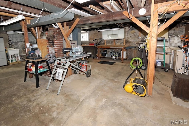 207 Fee Fee Rd, Maryland Heights, MO 63043 - photo 22
