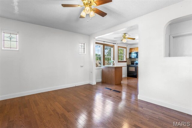 9132 Overton Dr, Affton, MO 63123