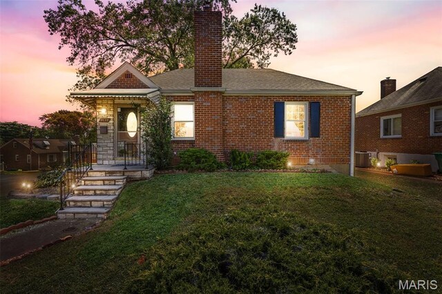 9132 Overton Dr, Affton, MO 63123