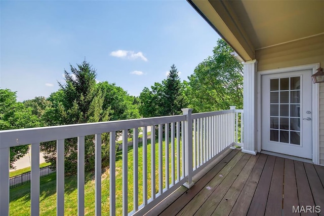 5 Monarch Trace Ct Unit 305, Chesterfield, MO 63017 - wooden deck with a lawn