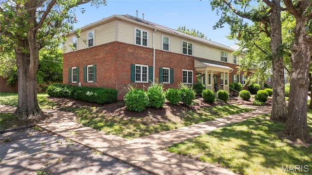 9074 W Swan Cir, Saint Louis, MO 63144 - photo 1