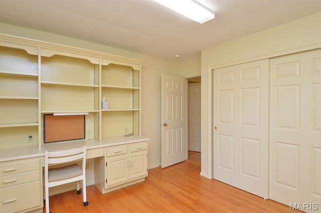 318 W Oak St, Mascoutah, IL 62258 - unfurnished office with built in desk and light wood finished floors