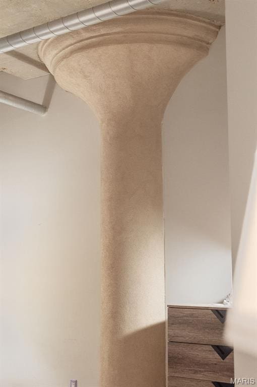 4100 Forest Park Ave Unit 306, Saint Louis, MO 63108 - view of stairs
