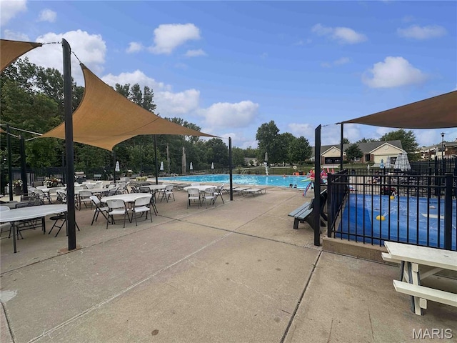 1473 Crooked Stick Dr, Ofallon, MO 63366 - view of community pool