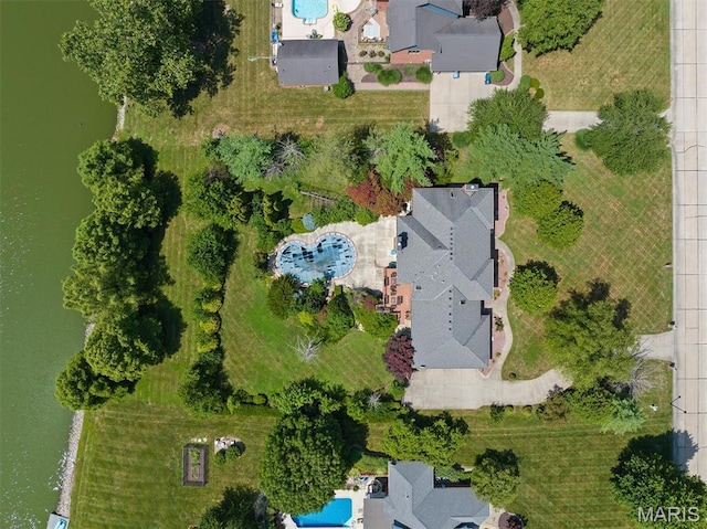 517 E Waters Edge Dr, Shiloh, IL 62221 - aerial view of a pool