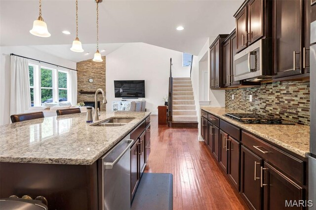 325 Oak Stand Path, Chesterfield, MO 63005