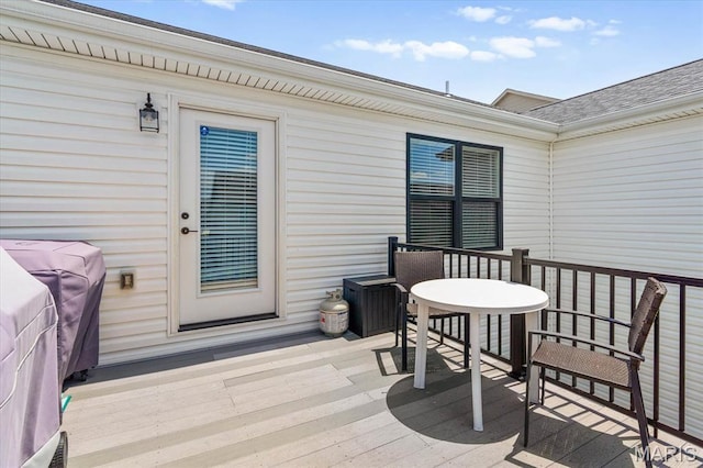 1433 Victoria Square Ct, Ofallon, IL 62269 - view of wooden deck
