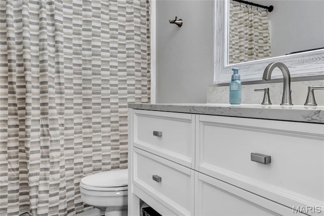 22 Dean Wells Ct, Warrenton, MO 63383 - bathroom featuring vanity and tile walls