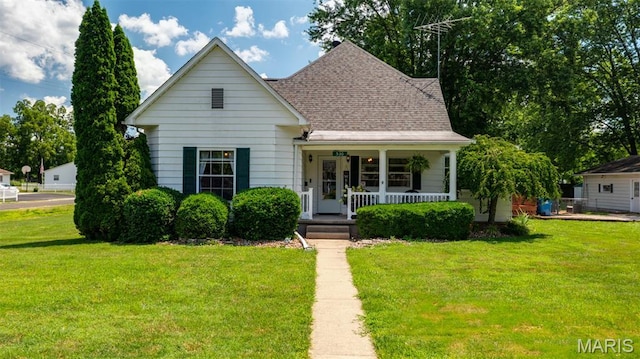 530 N Maple St, Staunton, IL 62088 - photo 1