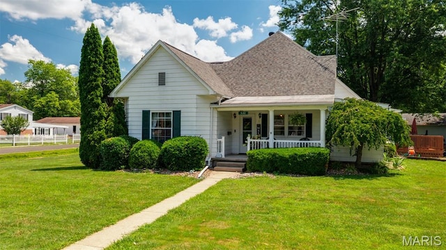 530 N Maple St, Staunton, IL 62088 - photo 2