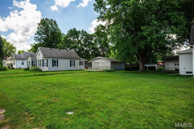 530 N Maple St, Staunton, IL 62088 - photo 10
