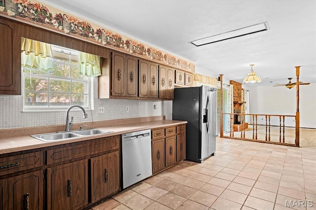 702 W Poplar St, Mascoutah, IL 62258 - photo 9