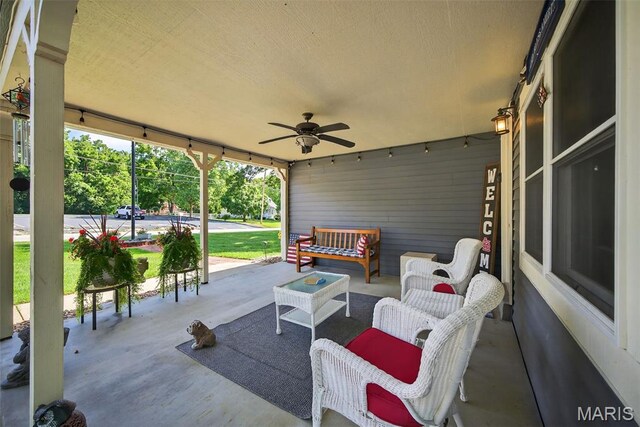 1186 Hackmann Rd, Saint Paul, MO 63366