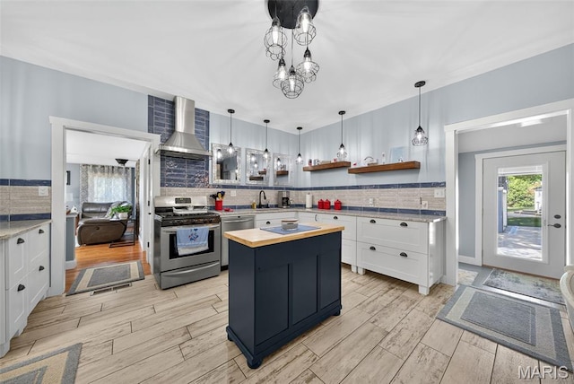 1186 Hackmann Rd, Saint Paul, MO 63366