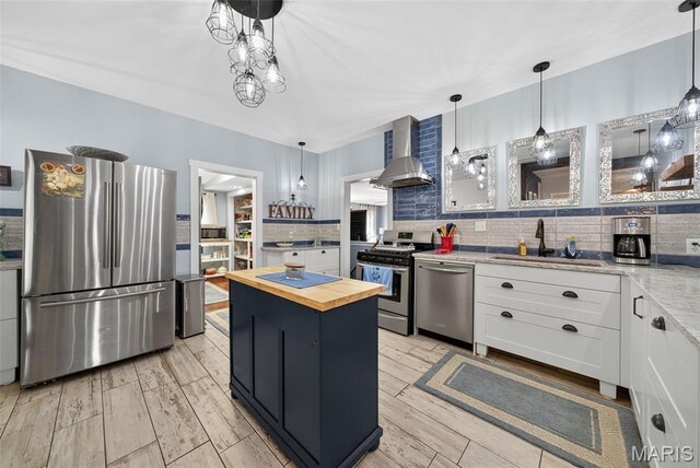 1186 Hackmann Rd, Saint Paul, MO 63366