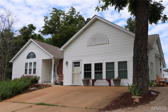 719 Camelot Estates Dr, Hillsboro, MO 63050 - photo 2