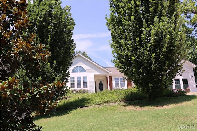 719 Camelot Estates Dr, Hillsboro, MO 63050 - photo 4
