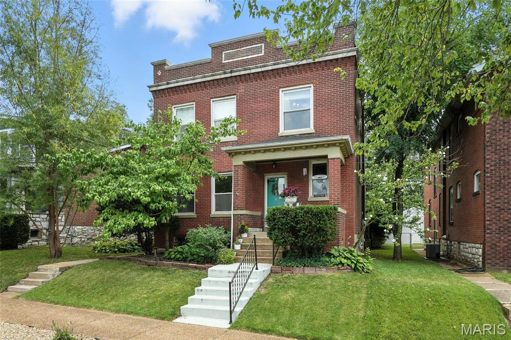 5348 Nottingham Ave, Saint Louis, MO 63109 - photo 1