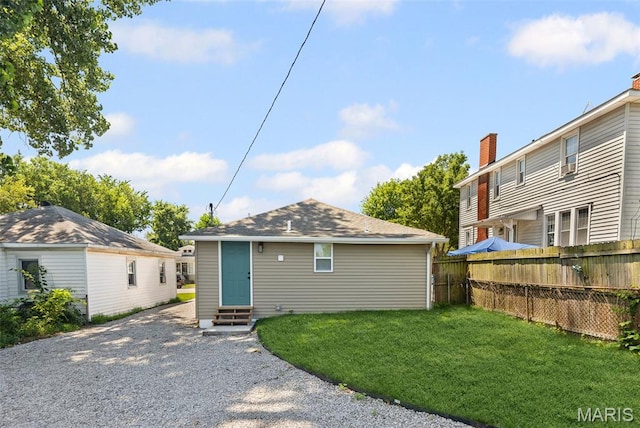 61 Eckhard Ave, Wood River, IL 62095 - photo 3