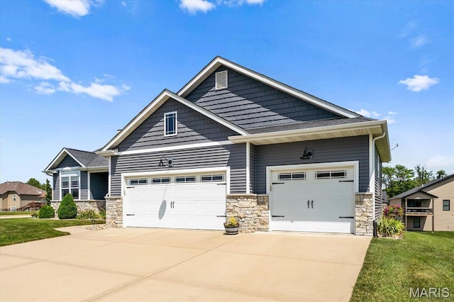 1852 Wellington Ln, Maryville, IL 62062