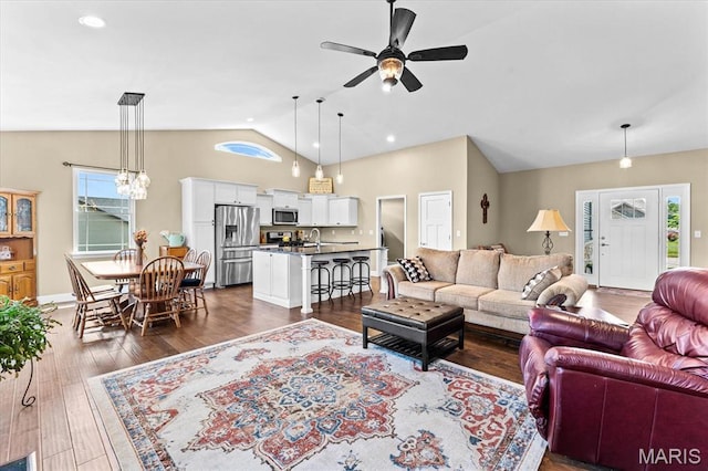 1852 Wellington Ln, Maryville, IL 62062
