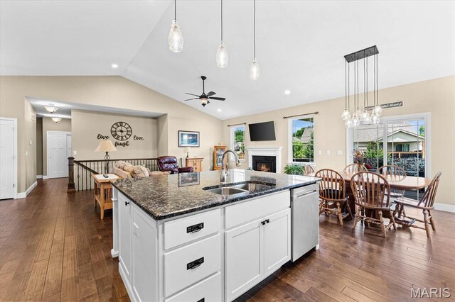 1852 Wellington Ln, Maryville, IL 62062