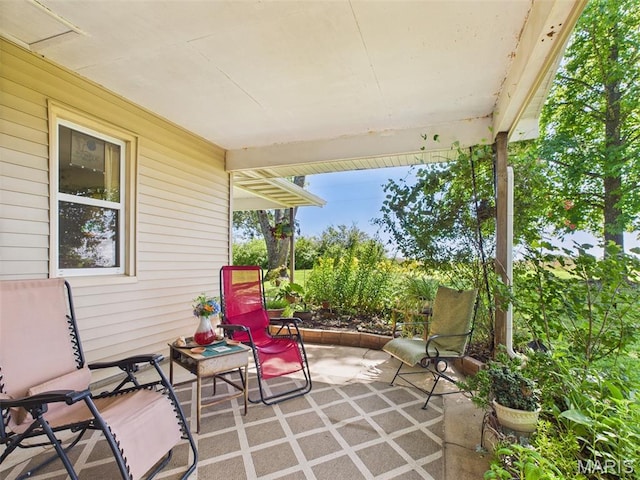 7603 Blue Moon Rd, Bucyrus, MO 65444 - view of patio / terrace