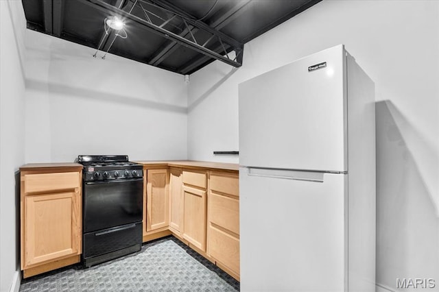 7860 Ahern Ave, University City, MO 63130